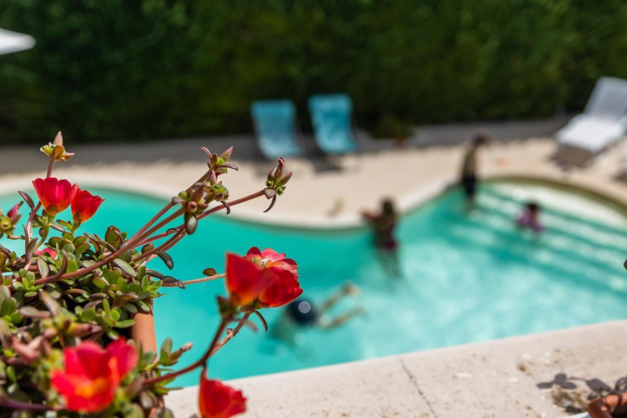 La Collina Di Montegrappa - Suites With Heated Private Pool - Suites With Shared Pool Tuglie Kültér fotó