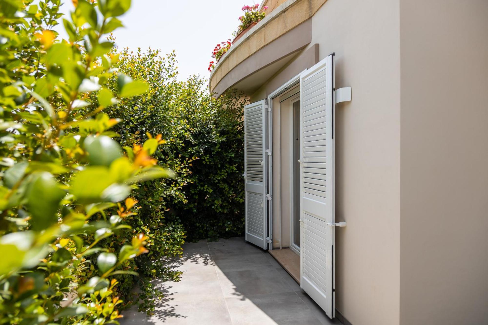 La Collina Di Montegrappa - Suites With Heated Private Pool - Suites With Shared Pool Tuglie Szoba fotó